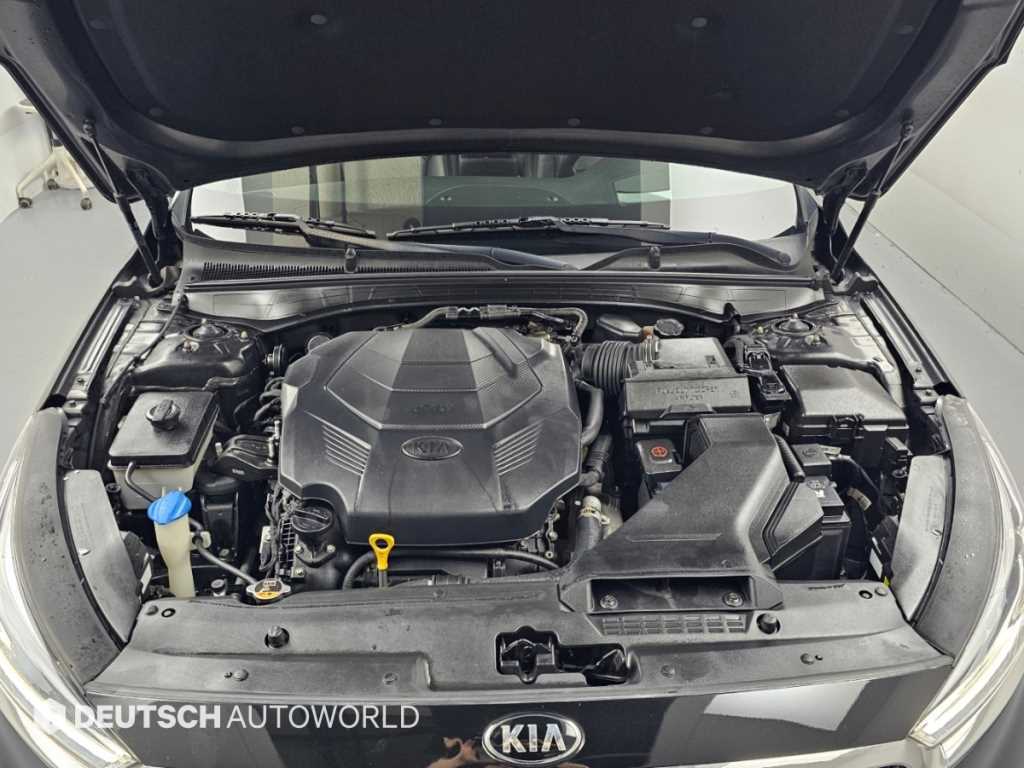 Kia K7 — photo 11