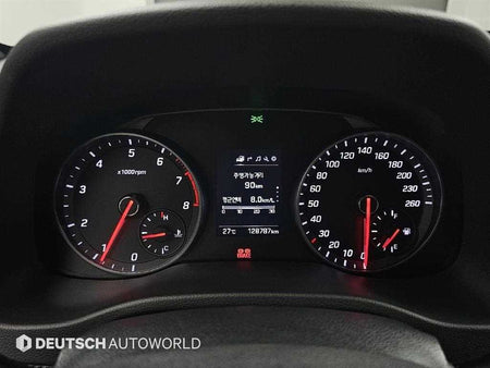 Hyundai Avante — photo 07