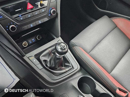 Hyundai Avante — photo 08
