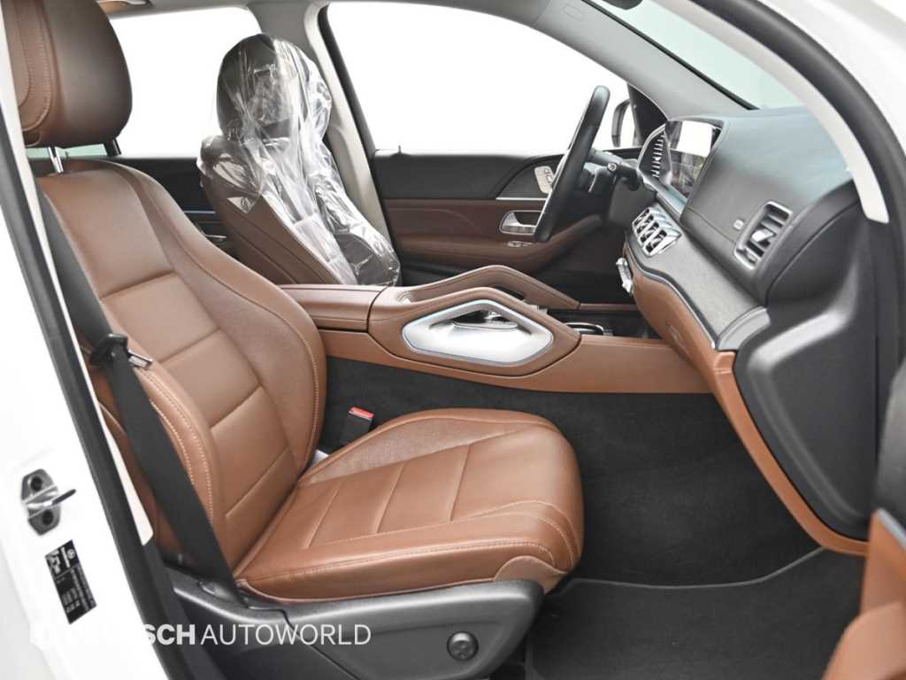Mercedes-Benz GLE-Class — photo 10