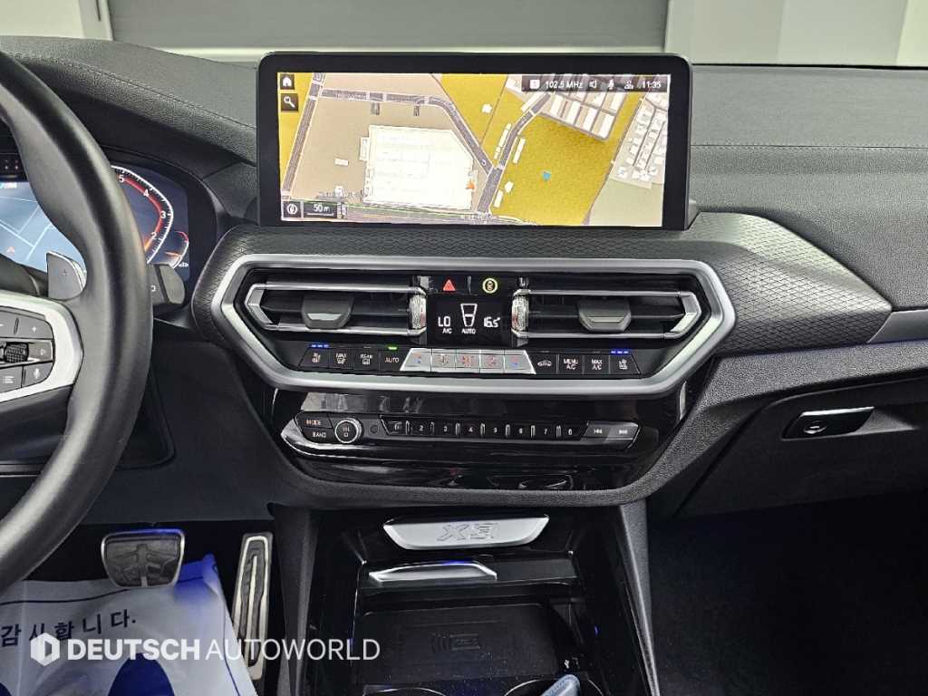 BMW X3 — photo 14