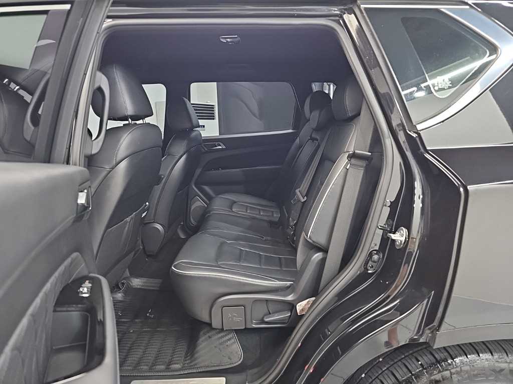 KGM Rexton — photo 12