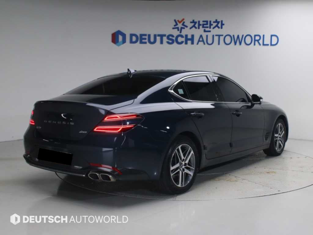 Genesis G70 — photo 02