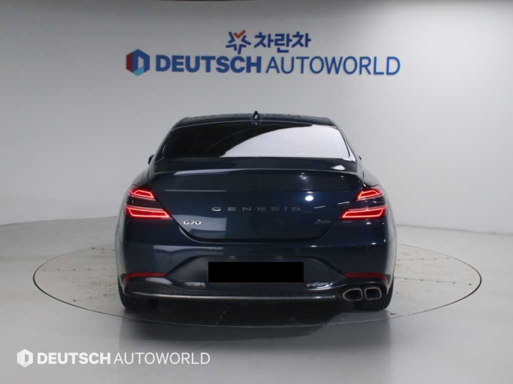 Genesis G70 — photo 04