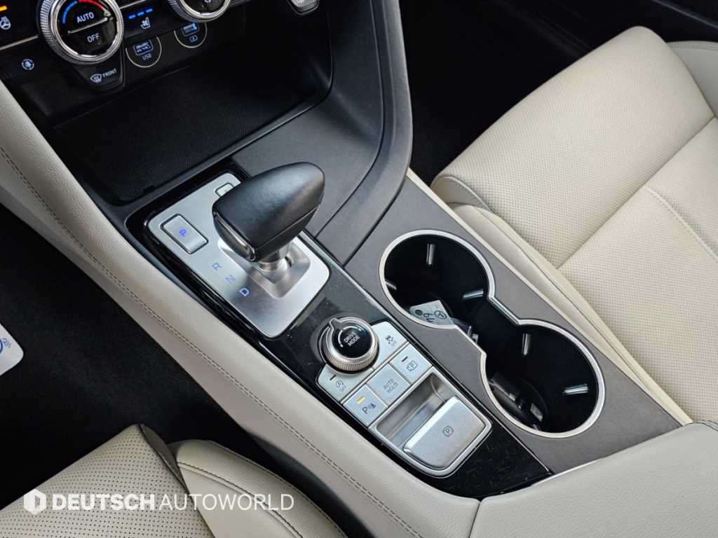 Genesis G70 — photo 09