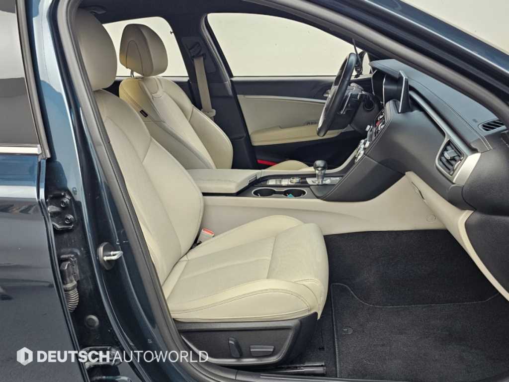 Genesis G70 — photo 10