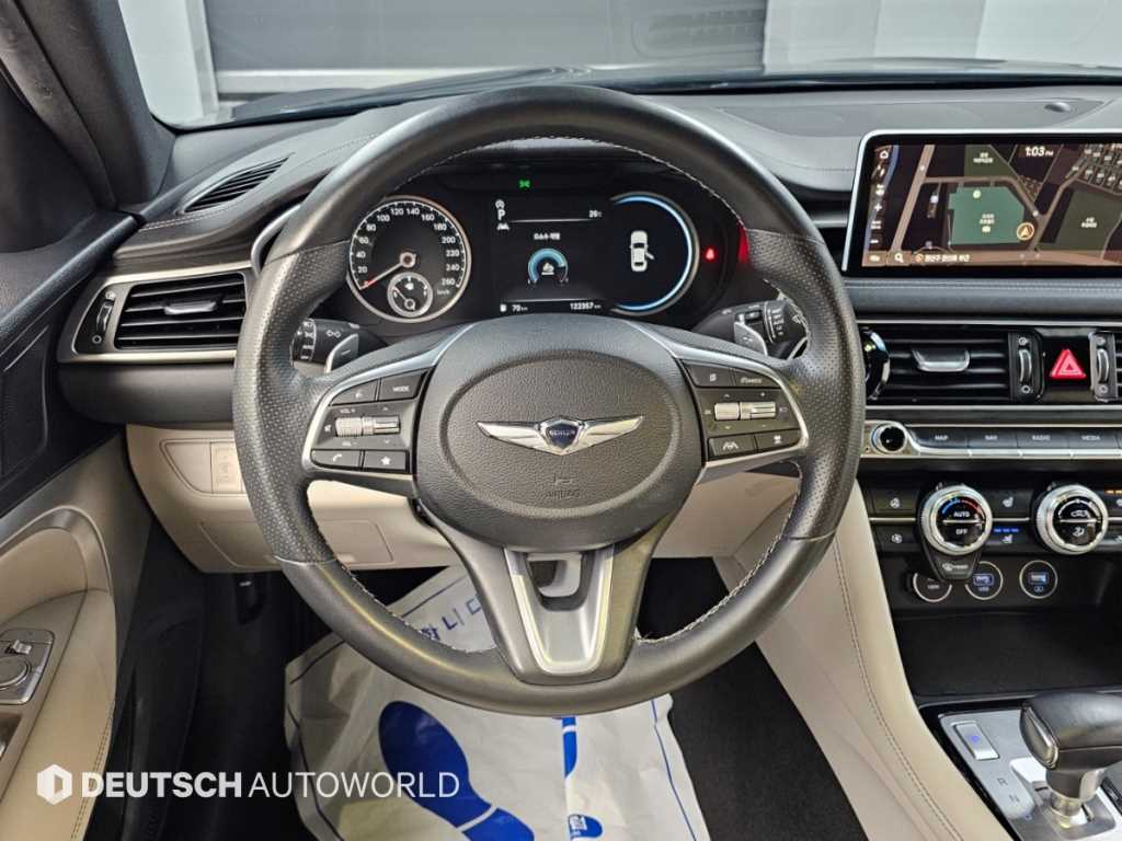 Genesis G70 — photo 13