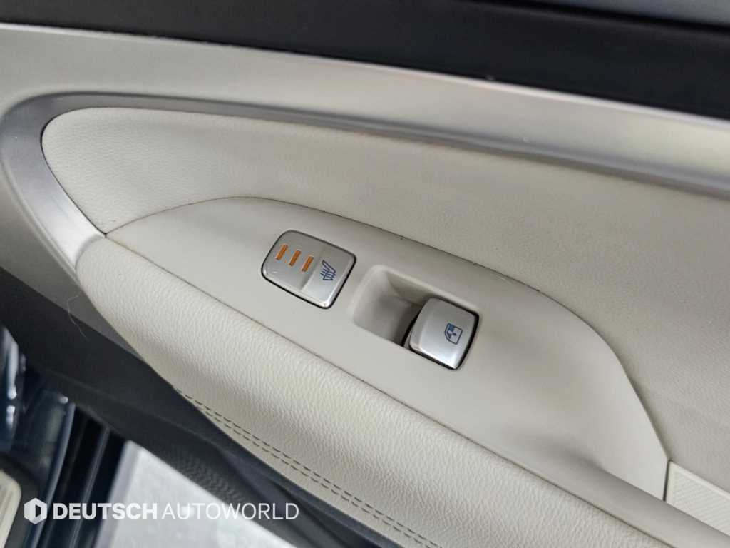 Genesis G70 — photo 16