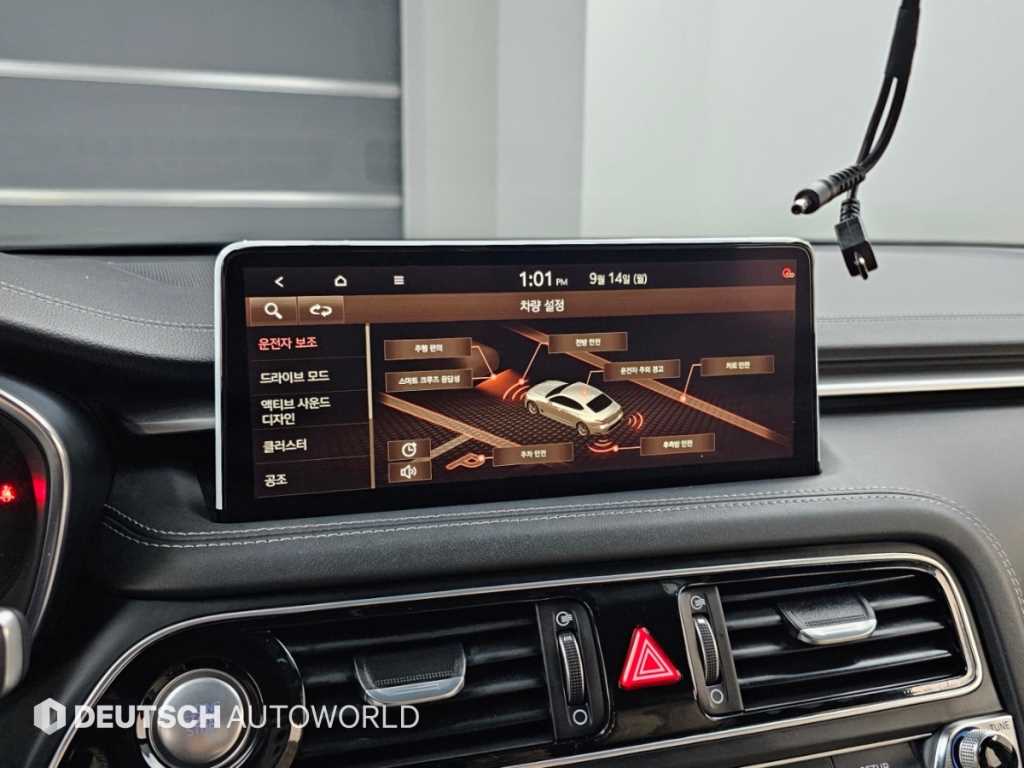 Genesis G70 — photo 17