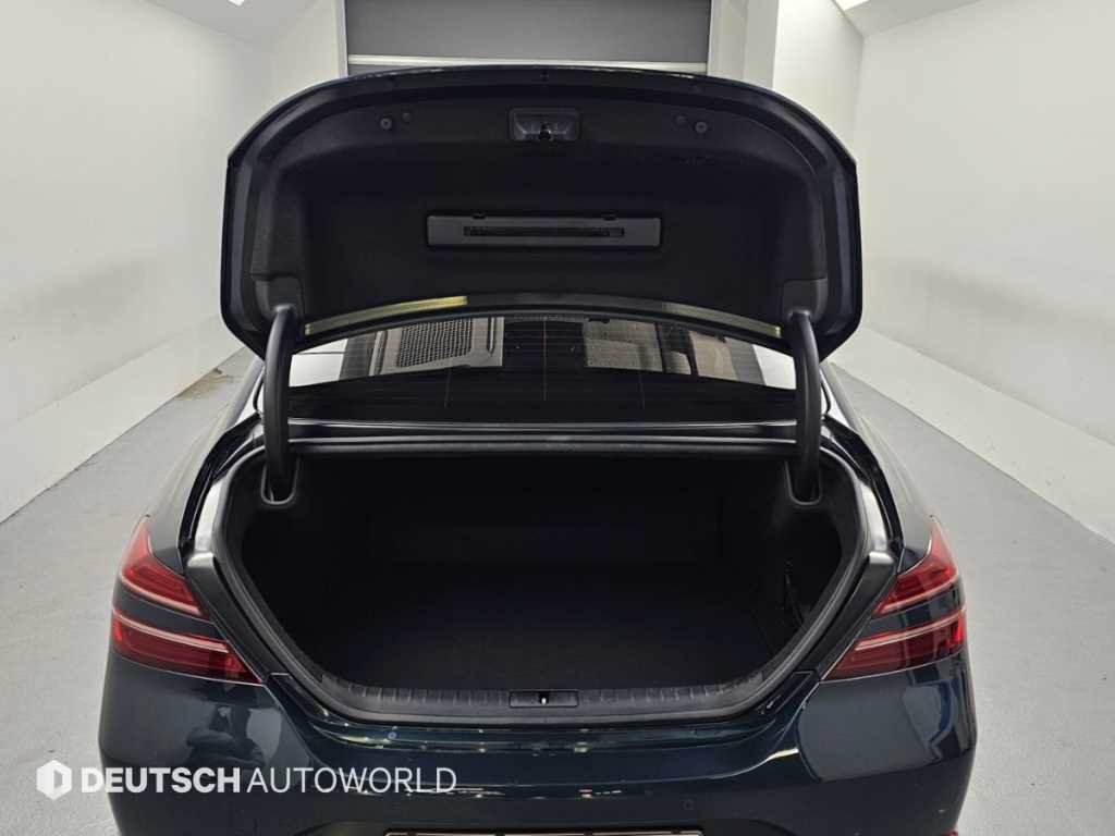 Genesis G70 — photo 19
