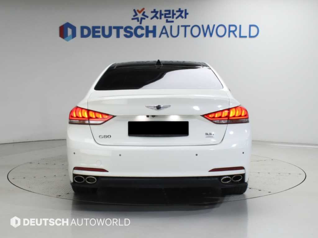 Hyundai Genesis — photo 04
