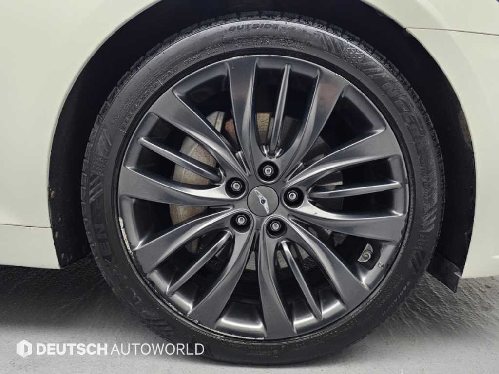 Hyundai Genesis — photo 05