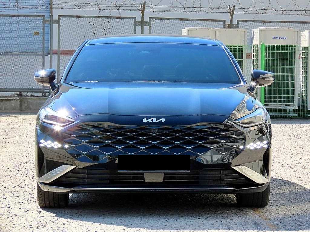 Kia K8 — photo 01