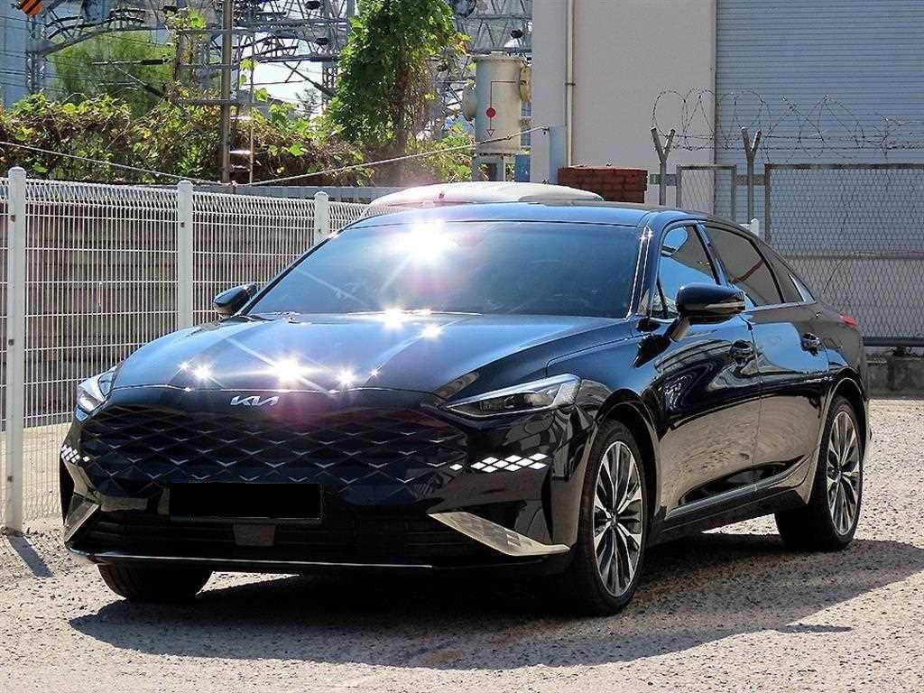 Kia K8 — photo 02