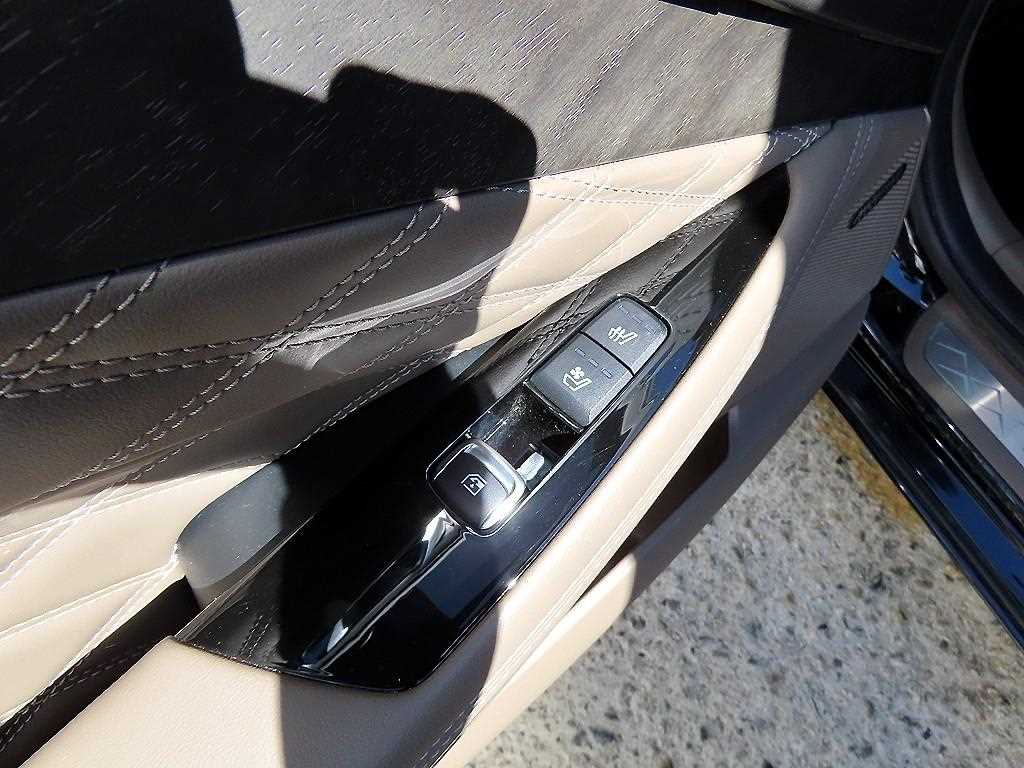 Kia K8 — photo 15