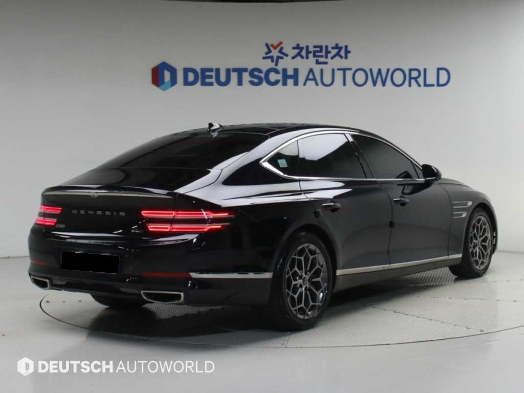 Genesis G80 — photo 02