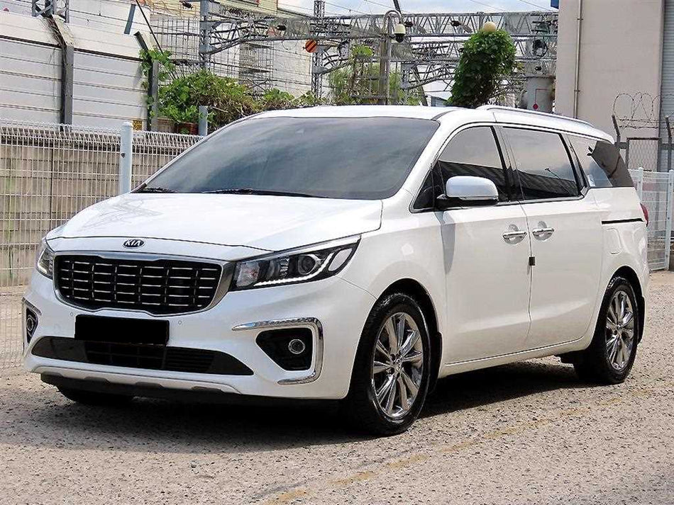 Kia Carnival — photo 02