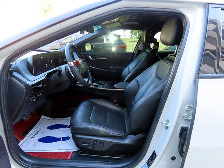 Kia EV6 — photo 05