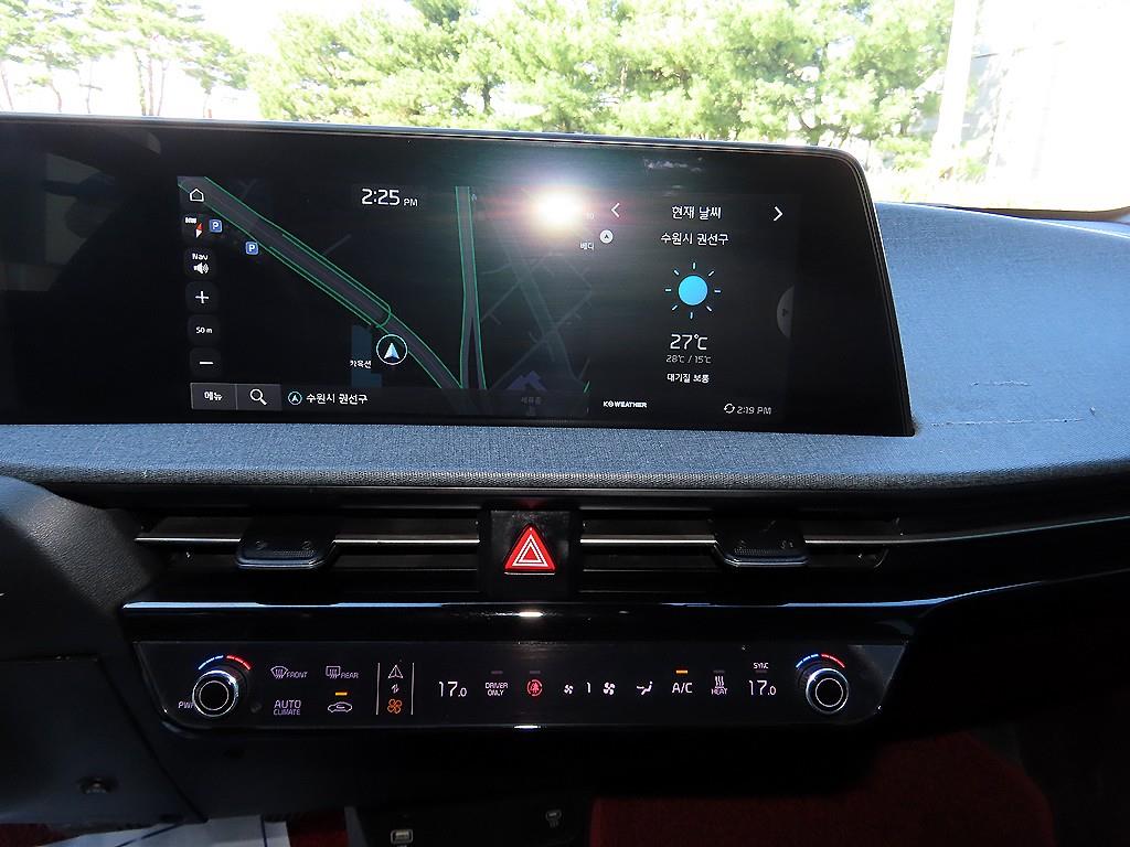 Kia EV6 — photo 12