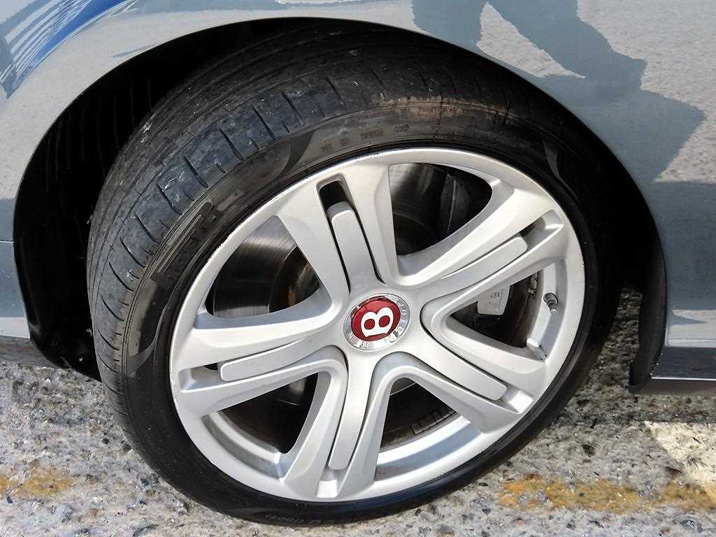 Bentley Continental — photo 19