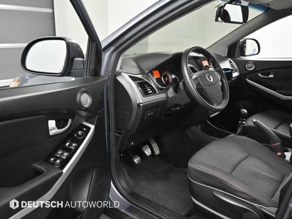 KGM KORANDO — photo 11