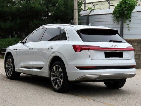 Audi e-tron — photo 03
