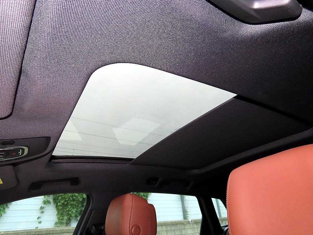 Audi e-tron — photo 15