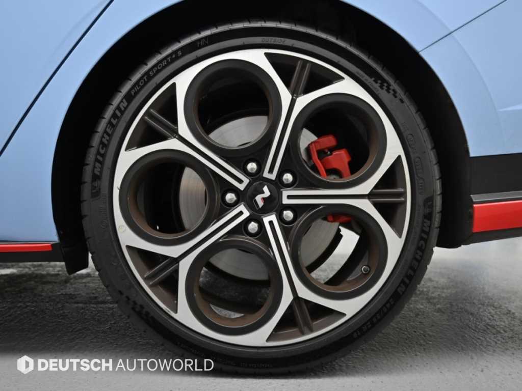Hyundai Avante — photo 05