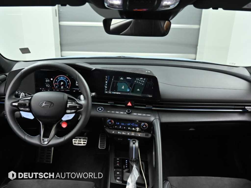 Hyundai Avante — photo 07