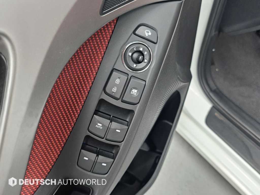 Hyundai Avante — photo 14