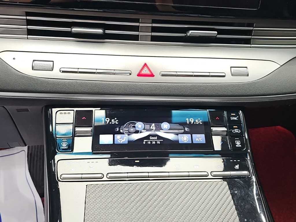 Hyundai Grandeur — photo 10