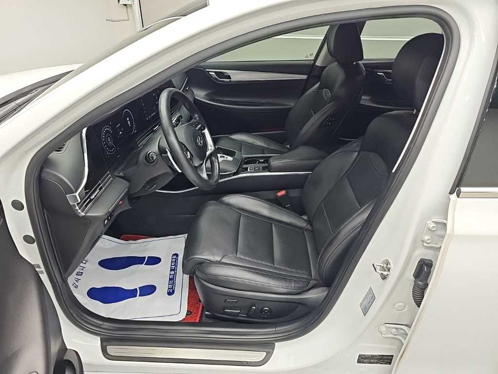 Hyundai Grandeur — photo 11