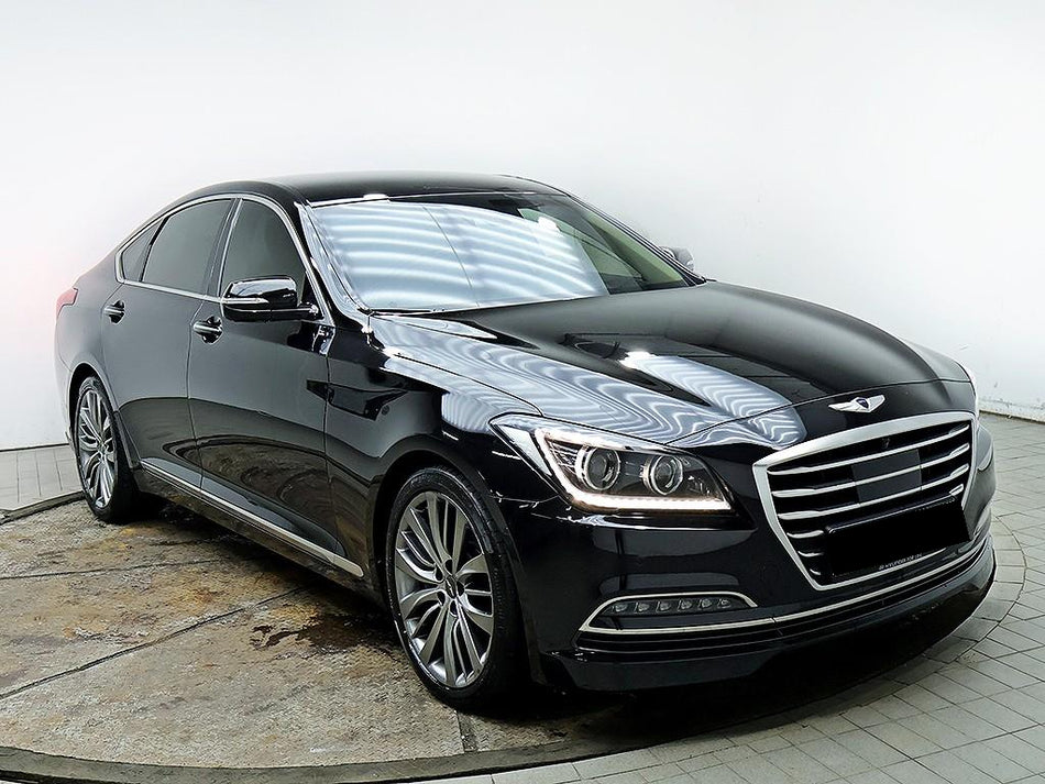Hyundai Genesis — photo 02