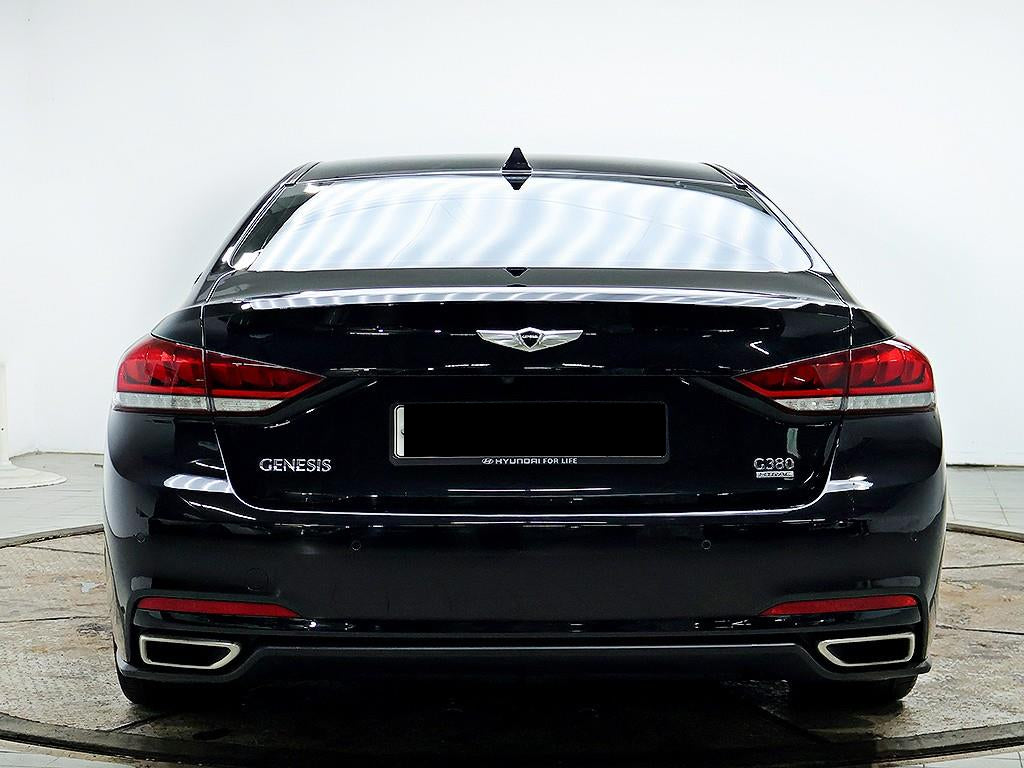 Hyundai Genesis — photo 03