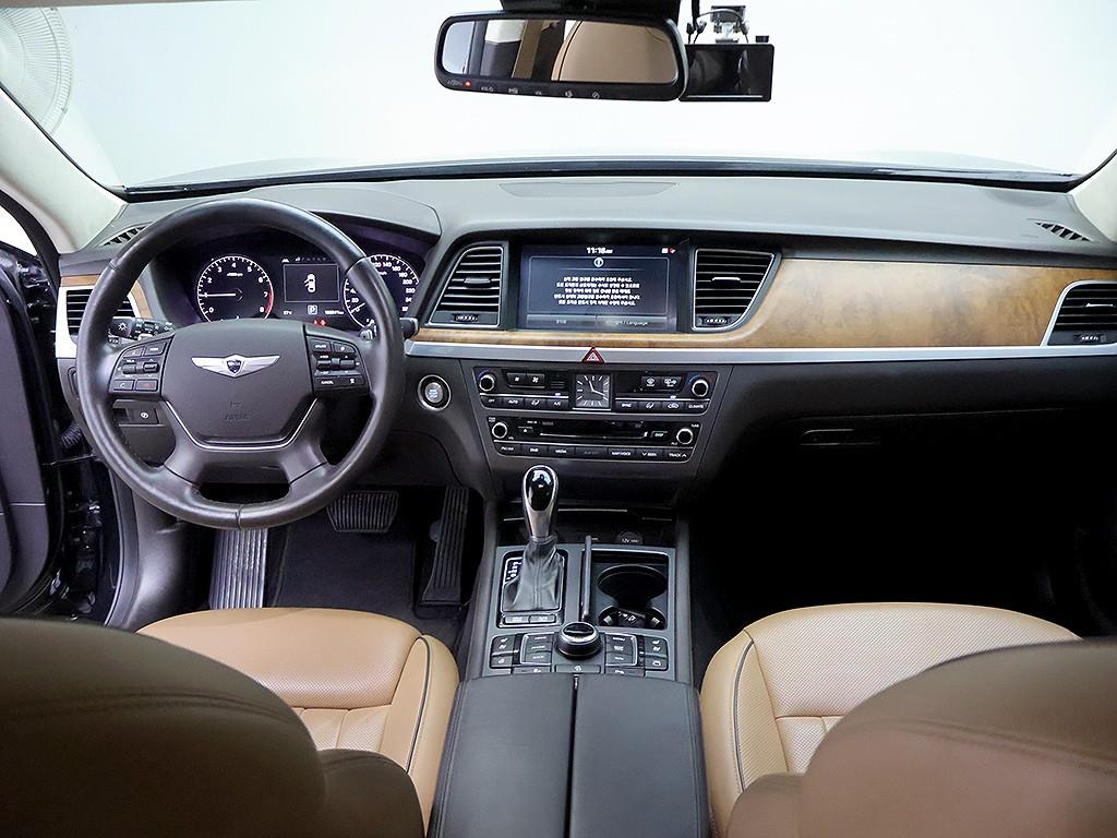 Hyundai Genesis — photo 05