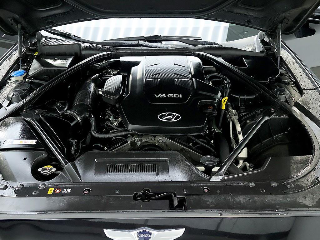 Hyundai Genesis — photo 07