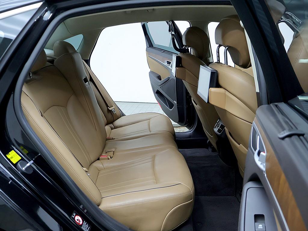 Hyundai Genesis — photo 11