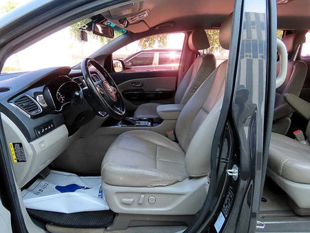 Kia Carnival — photo 05