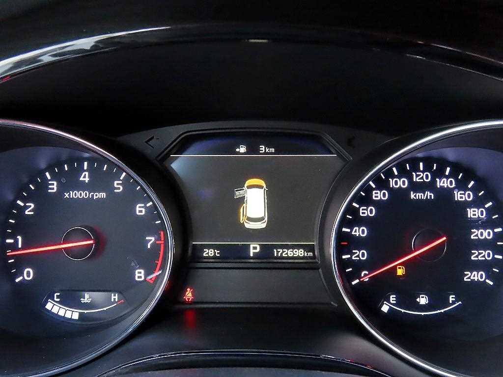 Kia Carnival — photo 10