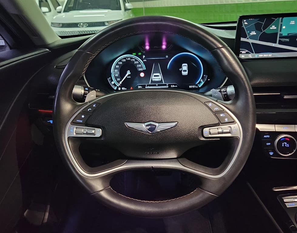 Genesis G80 — photo 11