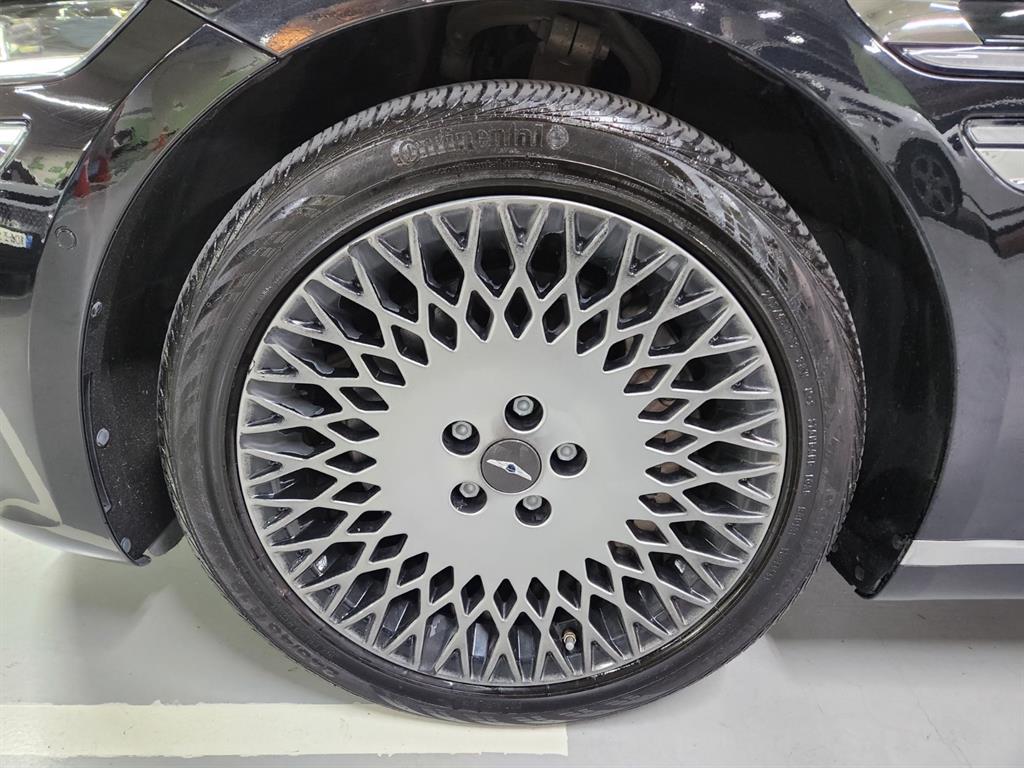 Genesis G80 — photo 19
