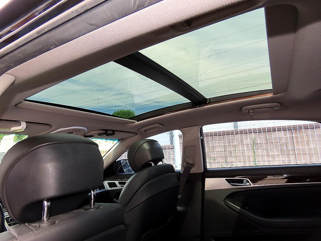 Genesis G80 — photo 17