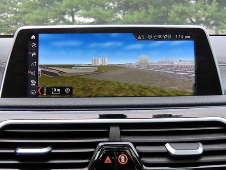 BMW 7-Series — photo 13