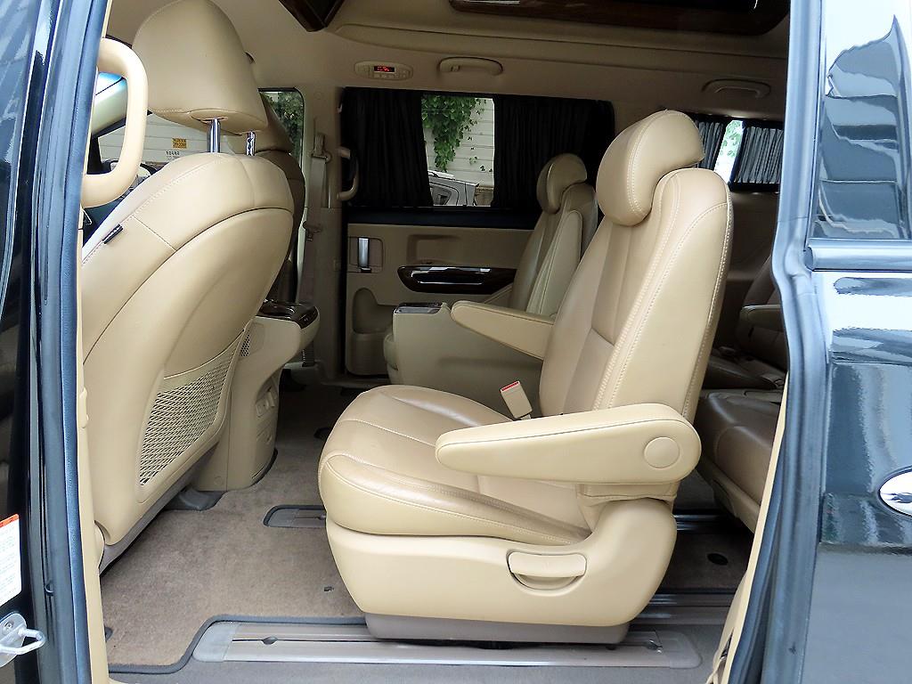 Kia Carnival — photo 06