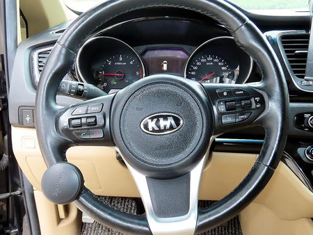 Kia Carnival — photo 09