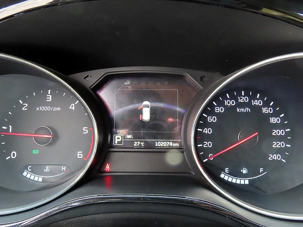 Kia Carnival — photo 10
