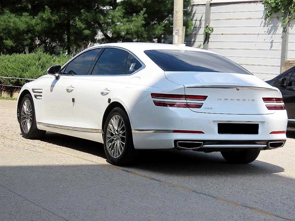 Genesis G80 — photo 03