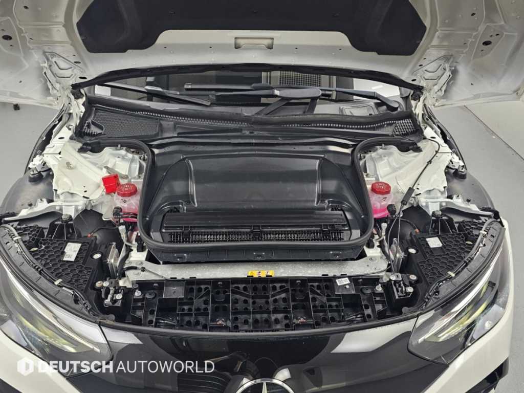 Mercedes-Benz EQE — photo 06