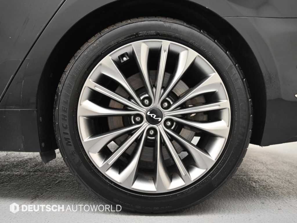 Kia K9 — photo 05
