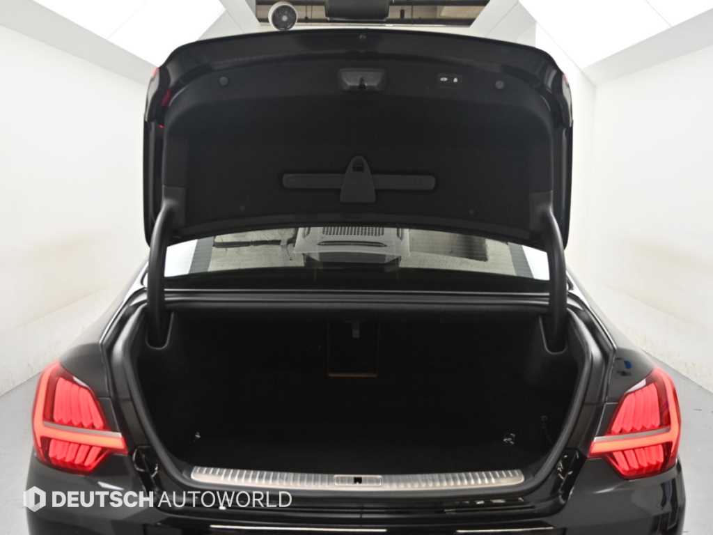 Kia K9 — photo 19